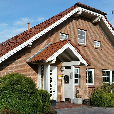 Haus-Schiffer-Ferienwohnung-Finja Rhauderfehn エクステリア 写真